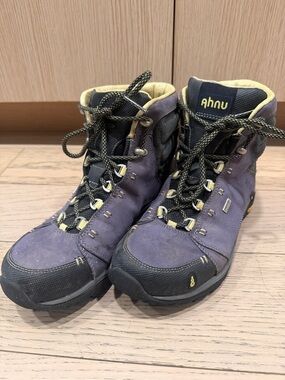 Ahnu Purple and Women's insulated Hiking Boots
